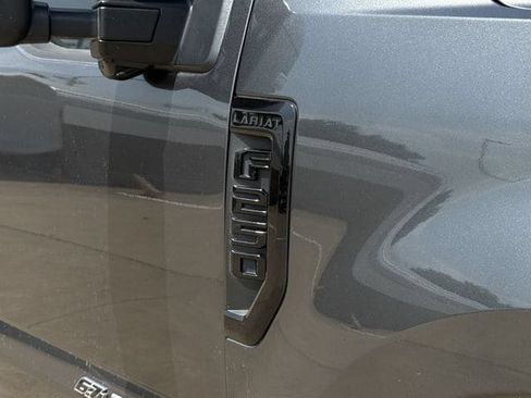 Used 2019 Ford F250 Lariat w/ Lariat Ultimate Package AWD/4WD image 6