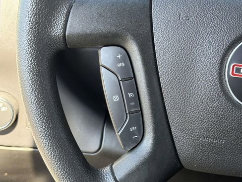 Used 2024 GMC Savana 2500 Work Van w/ Driver Convenience Package image 10