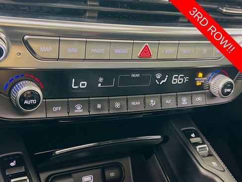Used 2020 Kia Telluride SX w/ SX Prestige Package AWD/4WD image 17