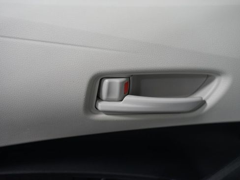 Certified 2023 Toyota Corolla LE image 29