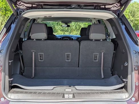 Used 2018 Chevrolet Traverse LT FWD image 26