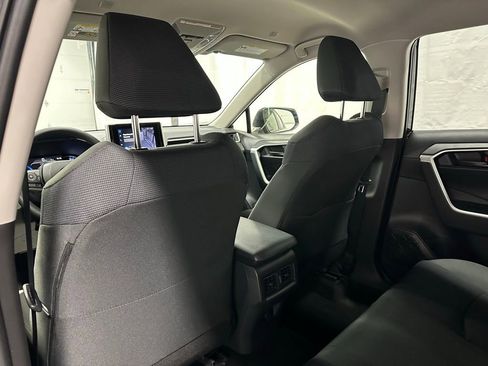 Used 2025 Toyota RAV4 LE image 47