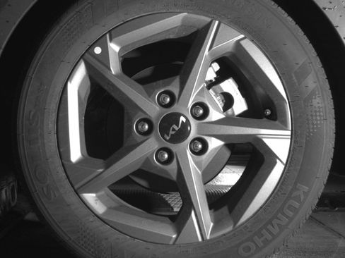 Used 2025 Kia K4 FWD image 14
