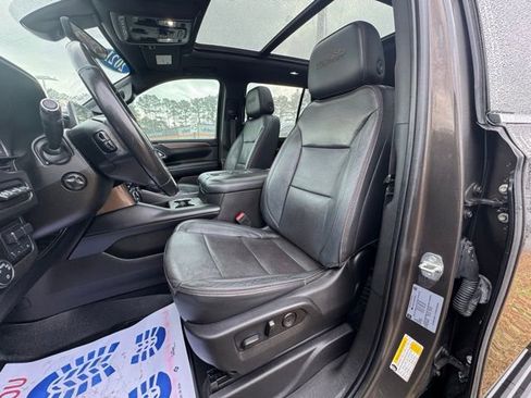 Used 2021 Chevrolet Tahoe High Country w/ Premium Package image 17