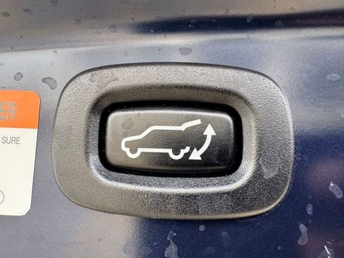 Used 2016 Mitsubishi Outlander SEL image 37