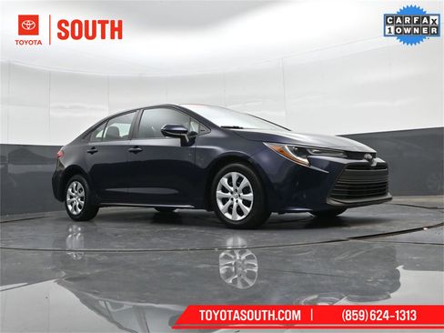 Used 2023 Toyota Corolla LE image 33