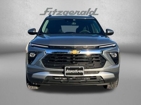 Used 2025 Chevrolet TrailBlazer LT AWD/4WD image 6
