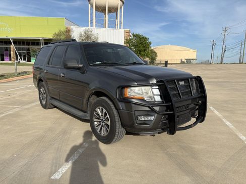Used 2016 Ford Expedition XLT w/ Equipment Group 201A image 7