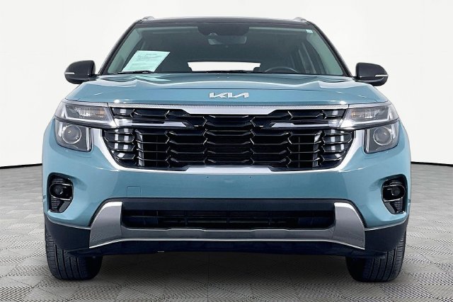 Certified 2024 Kia Seltos S FWD image 2