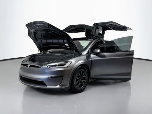 Used 2024 Tesla Model X AWD/4WD image 28