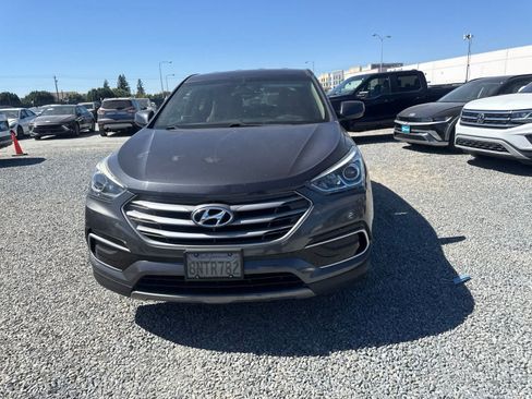 Used 2017 Hyundai Santa Fe Sport FWD image 2
