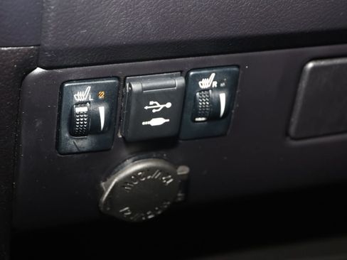 Used 2018 Toyota Sienna SE FWD image 8
