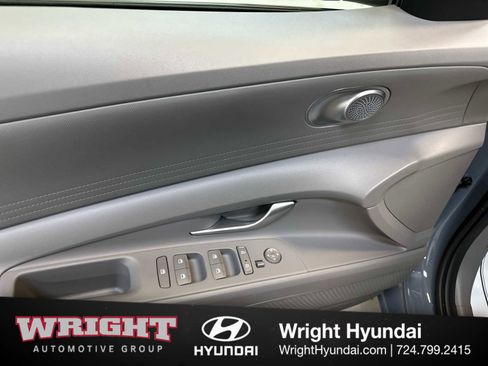 Certified 2023 Hyundai Elantra SE w/ Cargo Package image 10