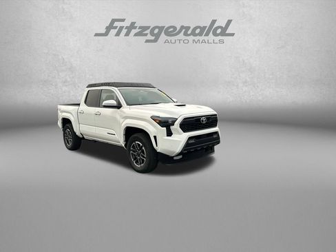 Used 2024 Toyota Tacoma TRD Sport w/ TRD Sport Upgrade Package AWD/4WD image 1
