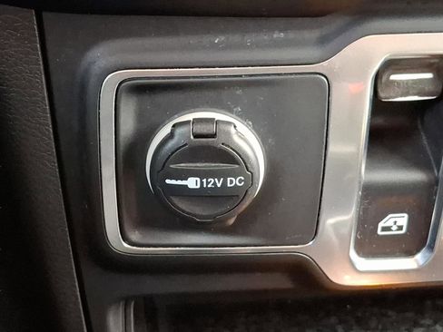 Certified 2019 Jeep Wrangler Sport image 22