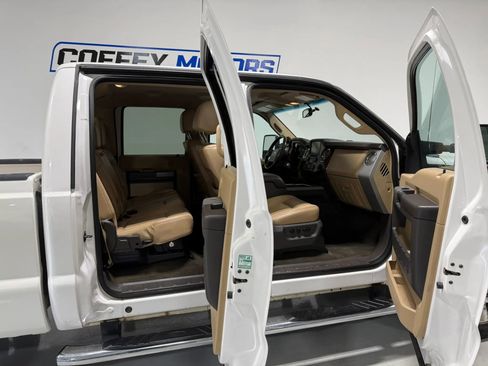 Used 2015 Ford F250 Lariat w/ Lariat Interior Package AWD/4WD image 11