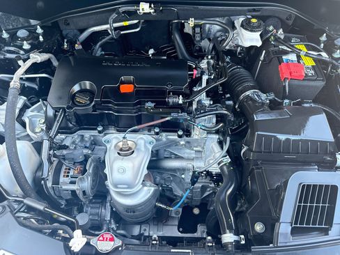 Certified 2025 Honda HR-V Sport image 34