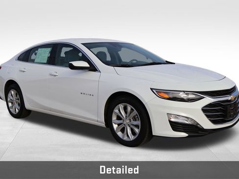Used 2025 Chevrolet Malibu LT image 4