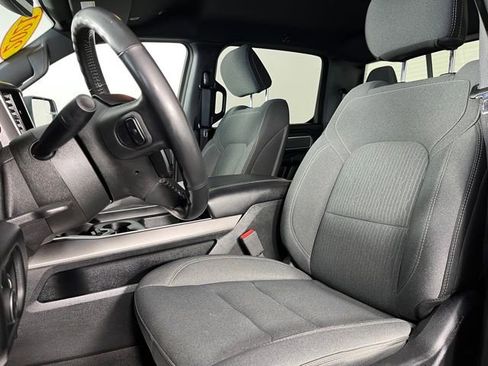 Used 2021 RAM 1500 Big Horn image 17