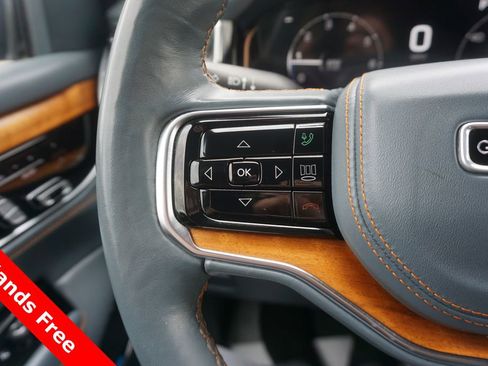 Used 2022 Jeep Grand Wagoneer Series II w/ Convenience Group III AWD/4WD image 4