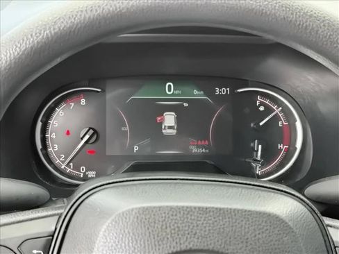 Used 2024 Toyota RAV4 LE AWD/4WD image 12