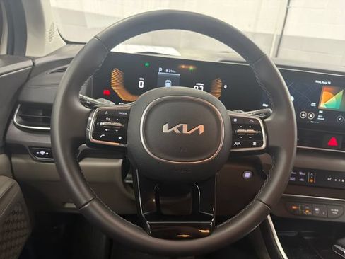 Used 2026 Kia Carnival EX FWD image 15