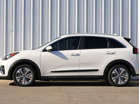 Used 2019 Kia Niro EX Premium image 8