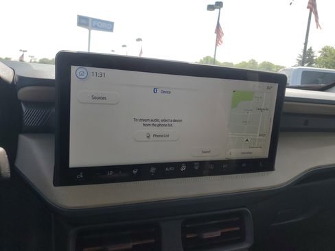 New 2025 Ford Maverick Lariat image 21