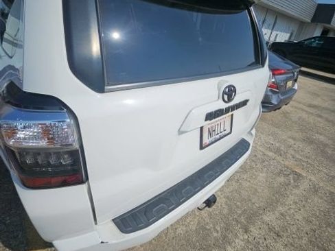 Used 2014 Toyota 4Runner SR5 RWD image 13