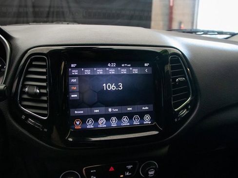 Used 2021 Jeep Compass Limited image 33