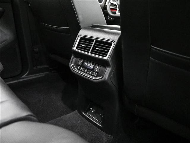 Used 2026 Volkswagen Atlas SEL Premium R-Line AWD/4WD image 18