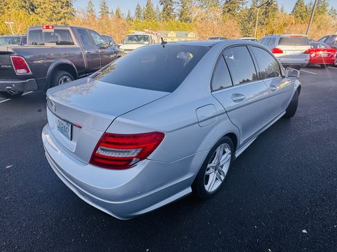 Used 2014 Mercedes-Benz C 250 Sedan image 7