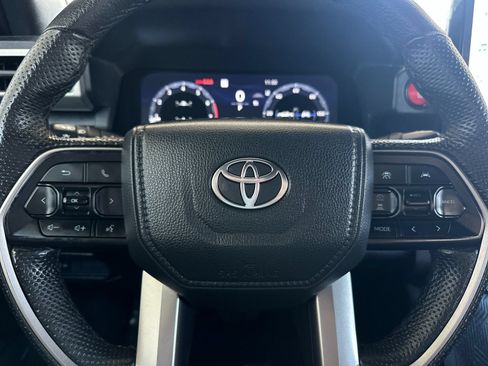 Used 2024 Toyota Tacoma TRD Off-Road AWD/4WD image 20