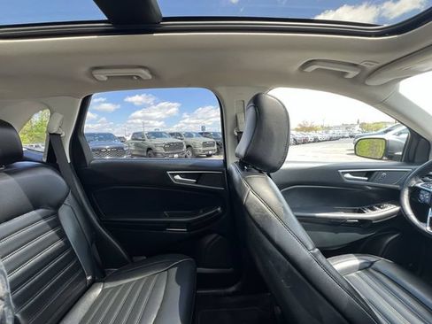 Used 2022 Ford Edge SEL w/ Convenience Package AWD/4WD image 16