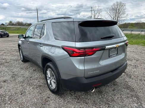 Used 2023 Chevrolet Traverse LT FWD image 19