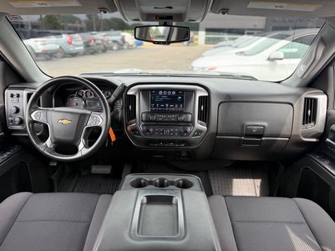 Used 2018 Chevrolet Silverado 1500 LT w/ All Star Edition AWD/4WD image 2