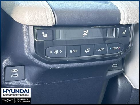 Used 2025 Toyota Grand Highlander FWD image 24