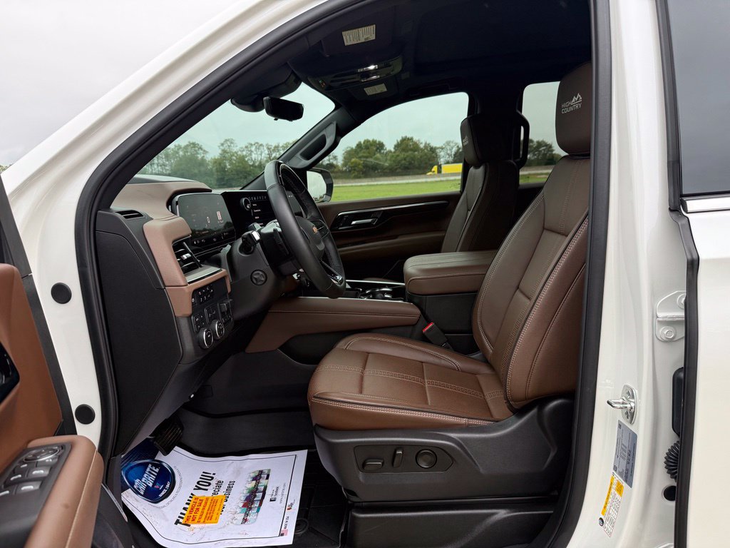 Used 2025 Chevrolet Tahoe High Country w/ Sun And Tow Package AWD/4WD image 35