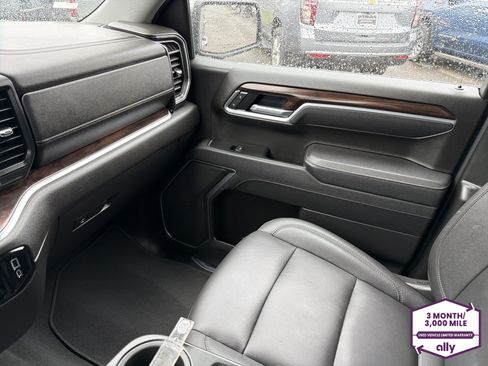 Used 2026 GMC Sierra 1500 SLT AWD/4WD image 24