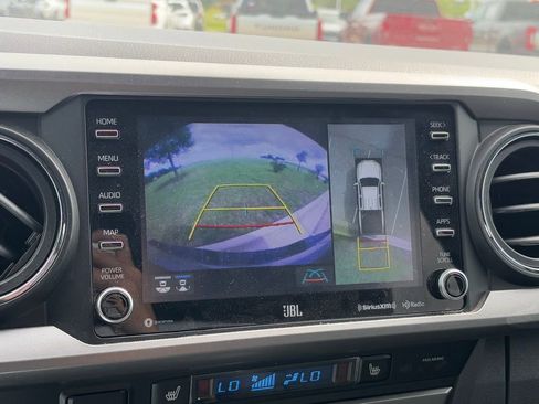 Used 2020 Toyota Tacoma Limited image 12