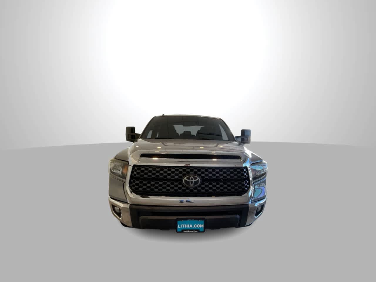 Used 2019 Toyota Tundra SR5 AWD/4WD image 3