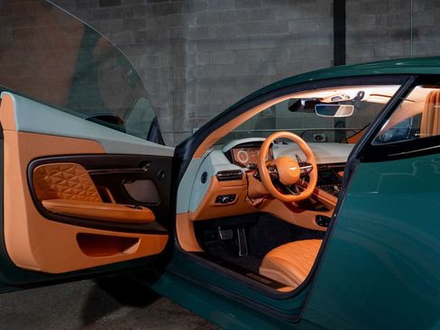 Used 2024 Aston Martin DB12 Coupe image 26