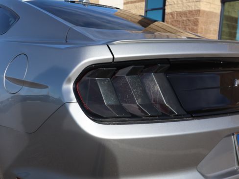 Used 2022 Ford Mustang Premium image 18