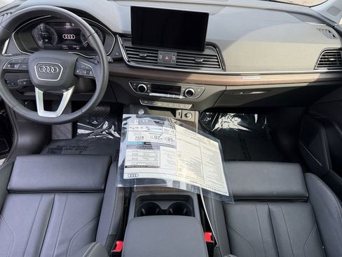 Used 2025 Audi Q5 e Premium Plus w/ Premium Plus Package image 27