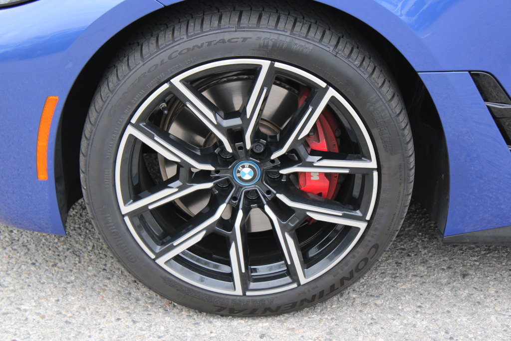 Used 2023 BMW i4 eDrive40 w/ M Sport Package RWD image 8