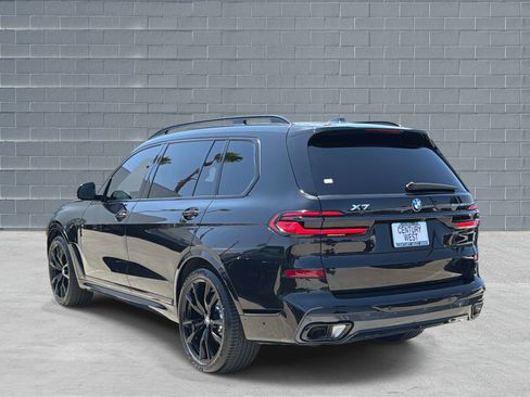 Used 2026 BMW X7 xDrive40i w/ M Sport Package AWD/4WD image 3