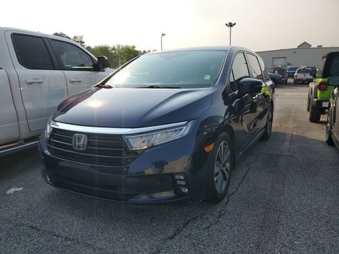 Used 2021 Honda Odyssey Touring image 3