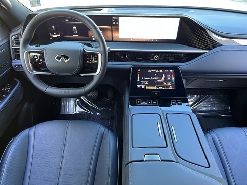 Certified 2026 INFINITI QX80 4WD image 19