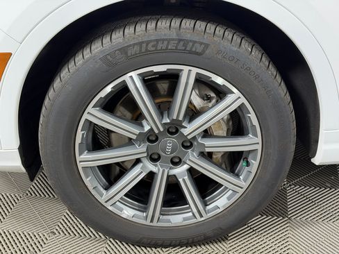 Used 2019 Audi Q7 2.0T Premium Plus AWD/4WD image 13
