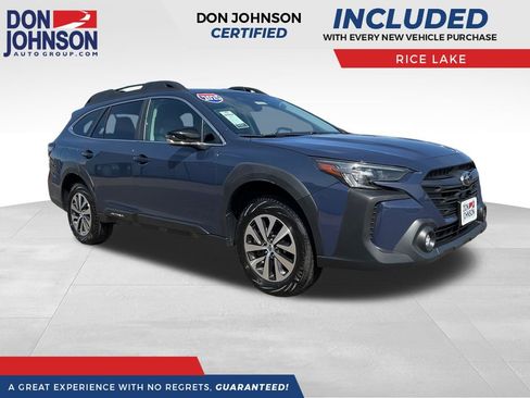 Used 2025 Subaru Outback Premium AWD/4WD image 1